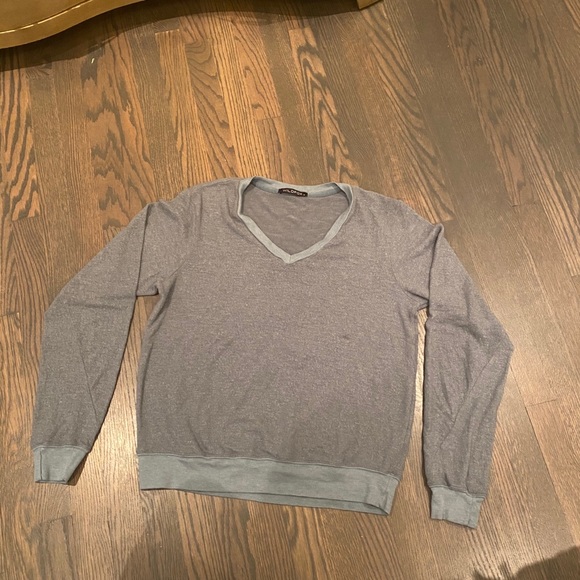 WILDFOX Baggy Beach V-Neck - Picture 2 of 2